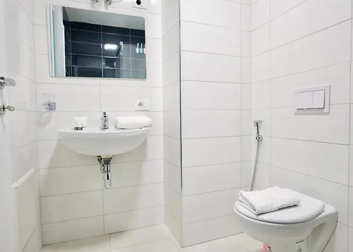 Miku Apartment-chic 2 Bedroom Escape Διαμέρισμα *