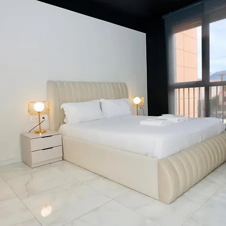Miku Apartment-chic 2 Bedroom Escape Appartement *
